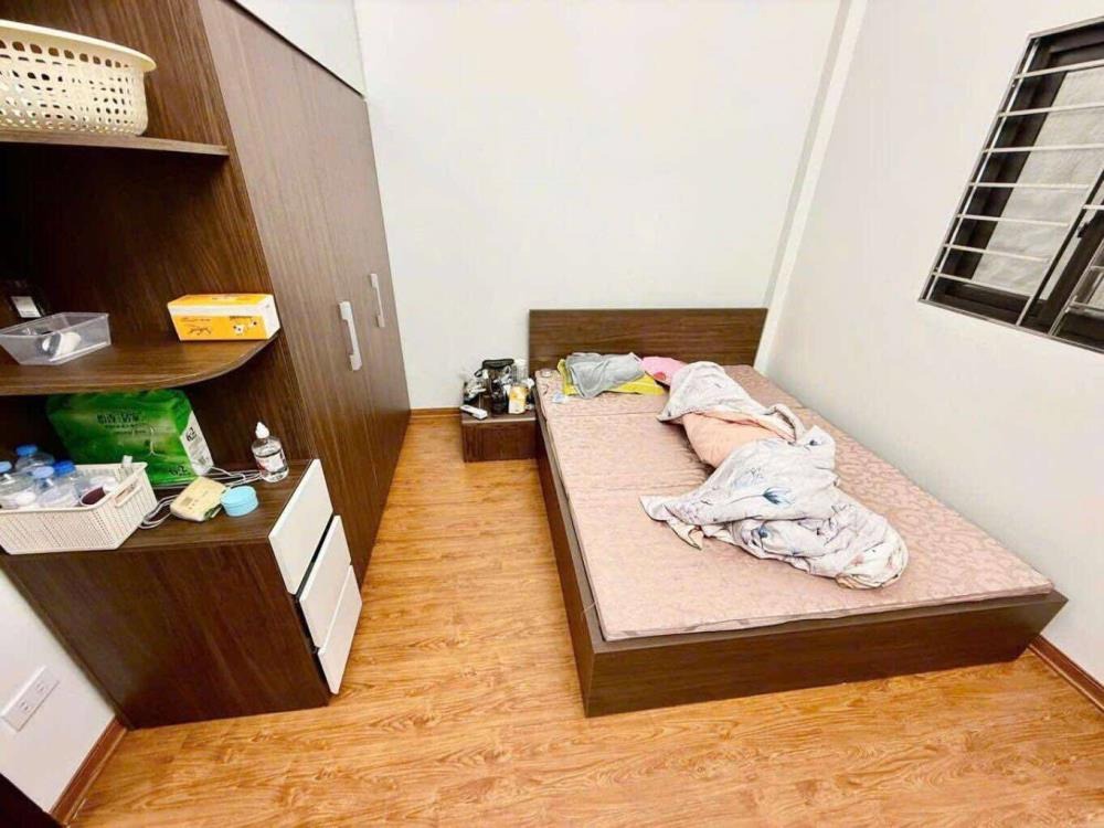 Bán nhà mặt tiền Cầu Giấy: 33m2, 5 tầng, giá 6.5 tỷ - Vị trí VIP