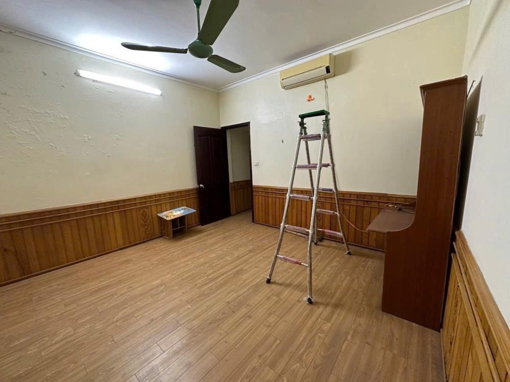 Bán Nhà Phố Lê Trọng Tấn, Thanh Xuân - 46m2, 4 Tầng, Mặt Tiền 4.5m, Giá 12 Tỷ
