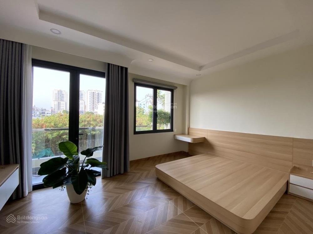 Bán nhà Quận 7 - 90m2 - 4PN - Giá 14.5 tỷ - Vị trí đắc địa