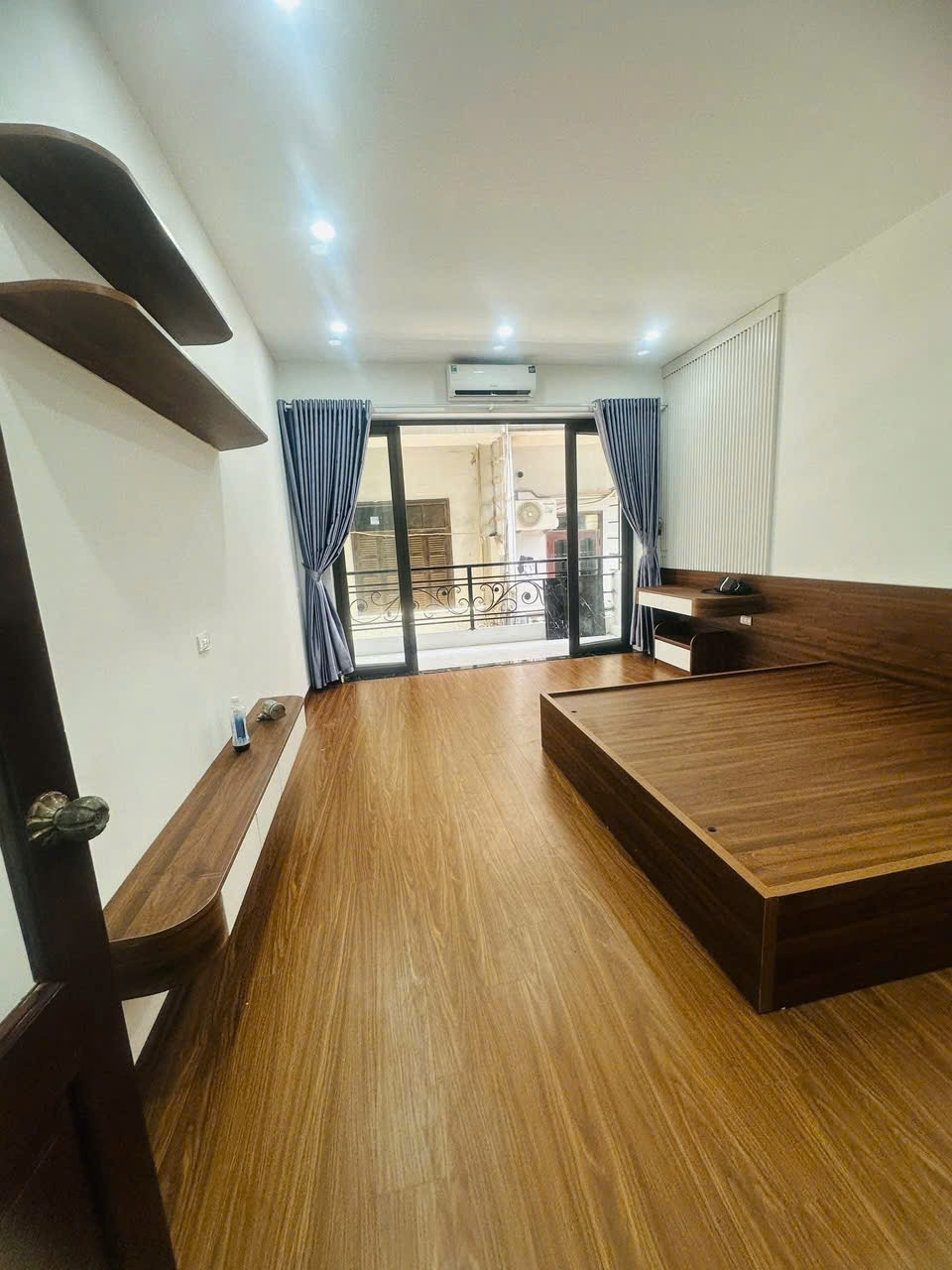 Nhà phố 4 tầng kinh doanh, mặt tiền rộng - Huỳnh Thúc Kháng, Hà Đông - Giá 12.8 tỷ