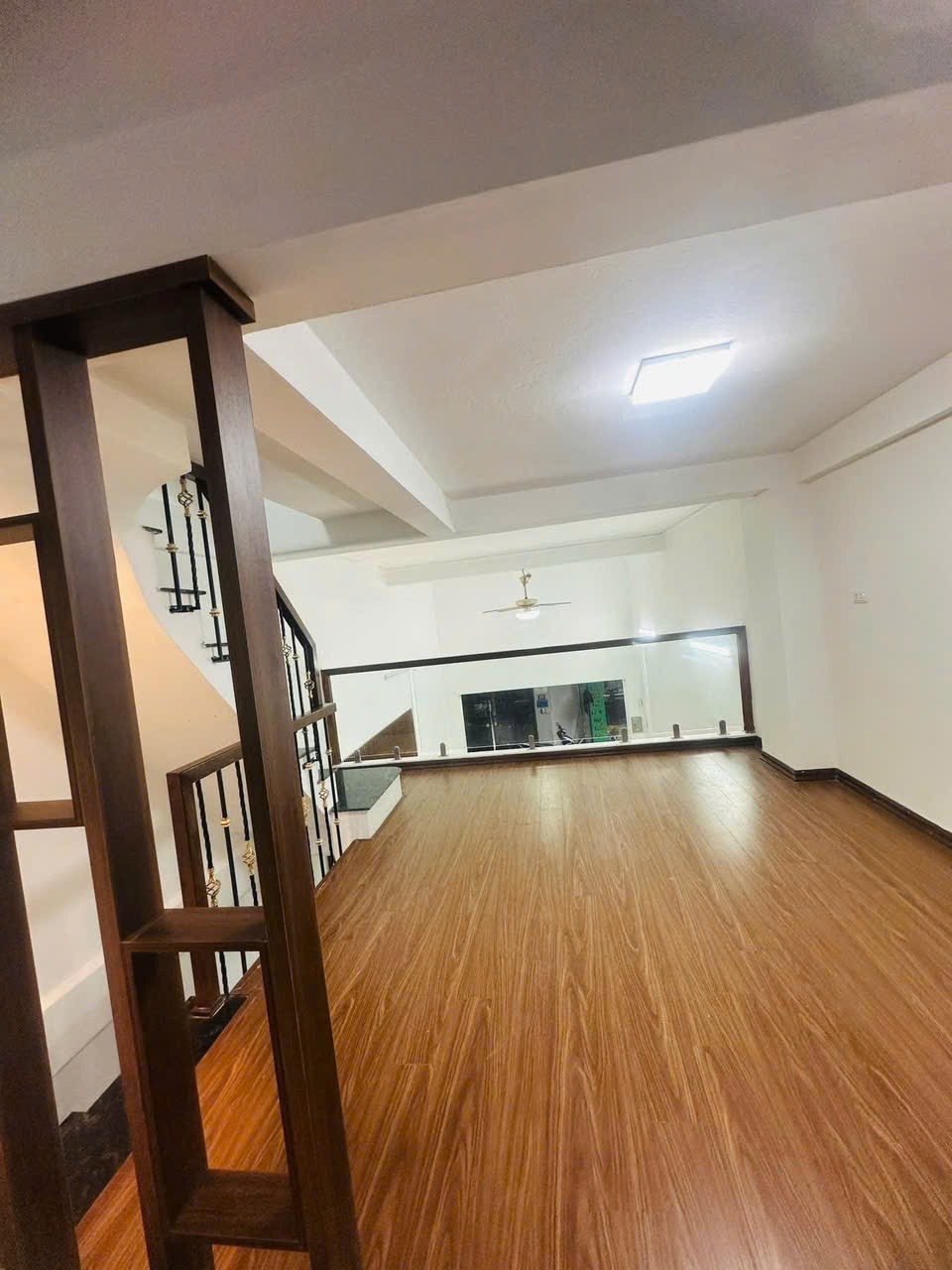 Nhà phố 4 tầng kinh doanh, mặt tiền rộng - Huỳnh Thúc Kháng, Hà Đông - Giá 12.8 tỷ