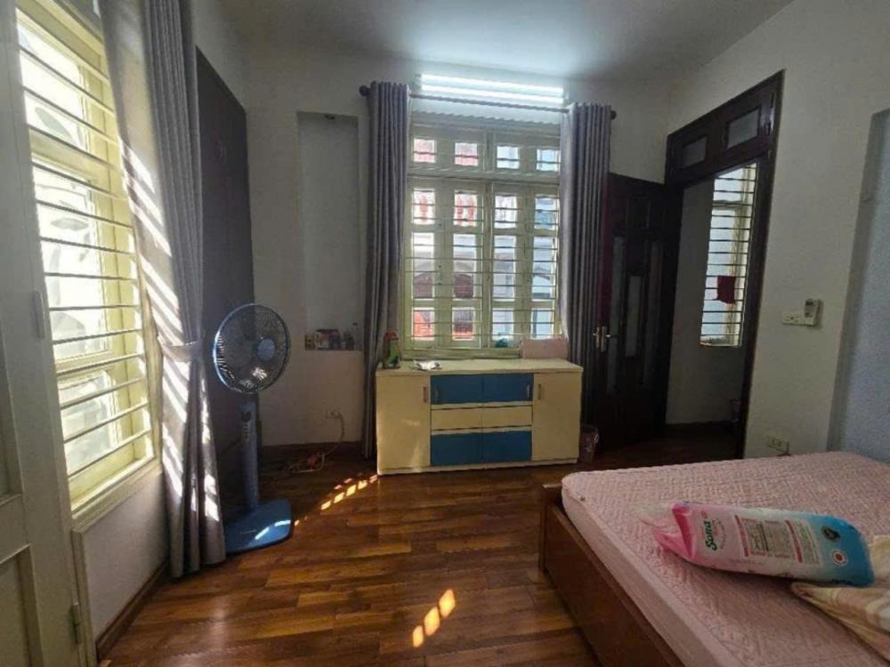 Ngõ 165 Dương Quảng Hàm: Phân Lô - Ô Tô Vào - Nhà Đẹp - Dân Trí Cao