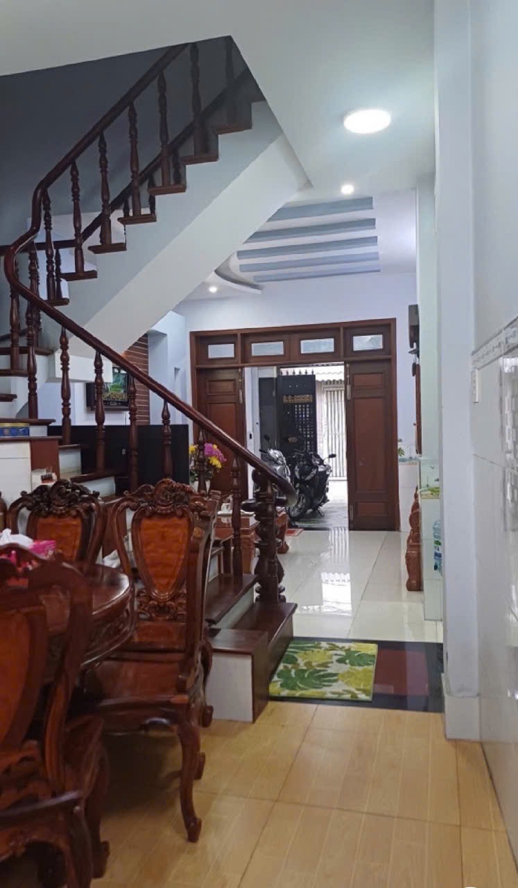 Bán nhà mặt tiền đường 6m, 4.5x16m, 4 tầng, Lê Văn Thọ, Quận Gò Vấp
