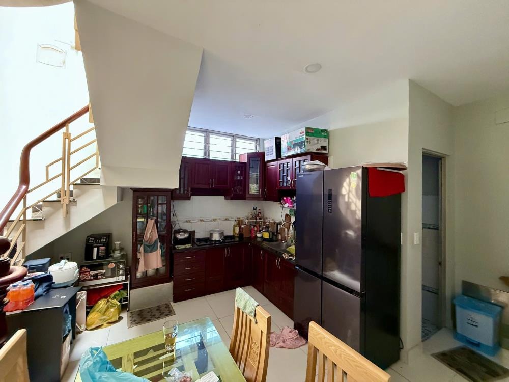 Bán nhà Quận 7 - 70.56m2 - 5 Tỷ 4 - Pháp Lý Sổ Đỏ Chính Chủ