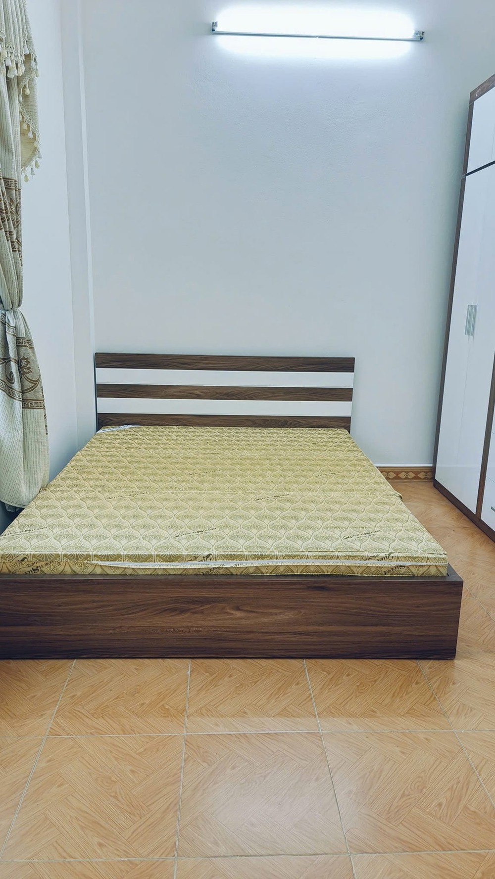 Nhà Hà Đông 60m2, 3 Tầng, Ngõ Rộng, Ô Tô Đỗ Gần Phố - Giá 7 Tỷ