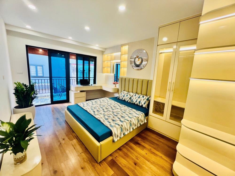 Nhà 5 Tầng Đại Mỗ 97m2 - Giá 5.75 Tỷ - Vị Trí Đắc Địa