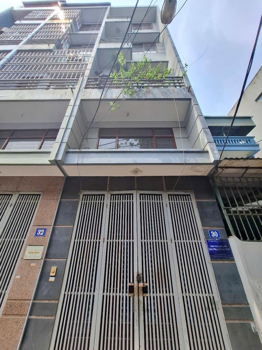Bán nhà Linh Đàm 38m2, 5 tầng, ô tô vào nhà, giá 10 tỷ+