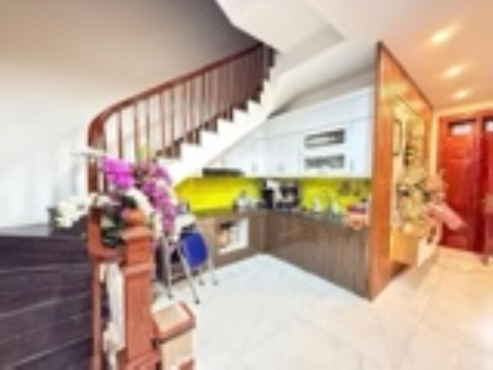 Bán Gấp Nhà Phố Lê Đức Thọ, Nam Từ Liêm - 35m2, 5 Tầng, Ô Tô Đỗ Cửa