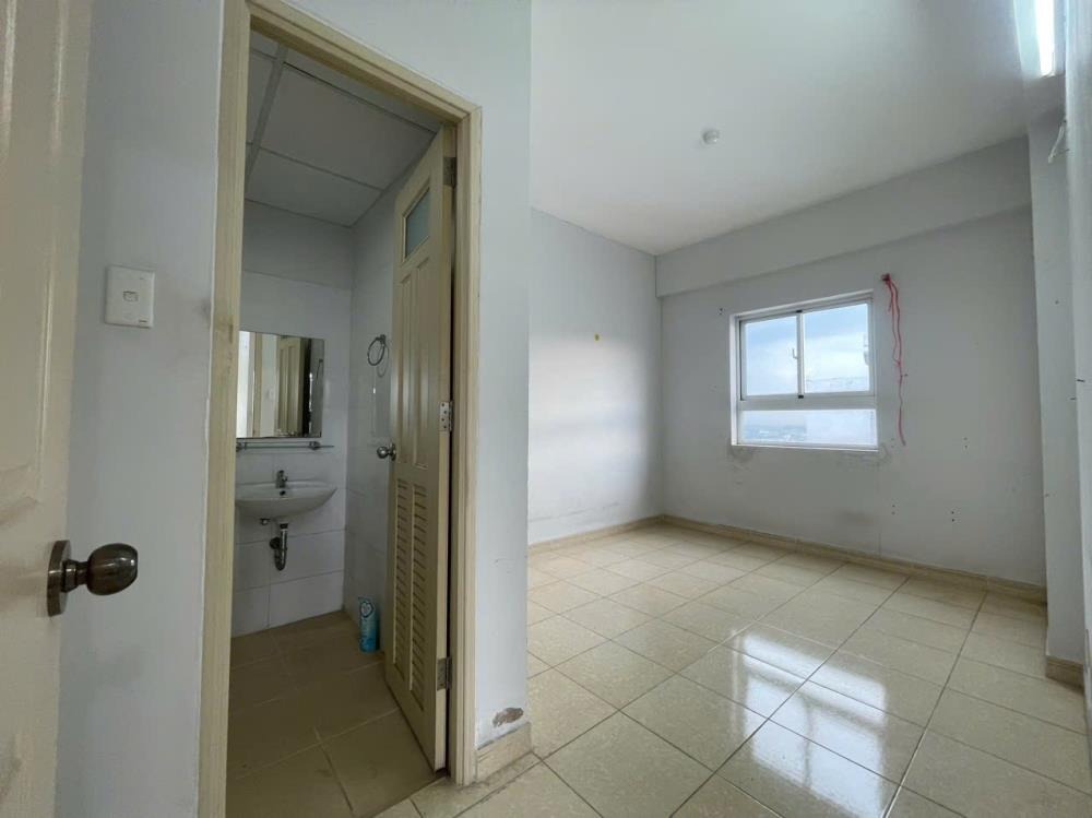 Căn hộ Bình Chánh 62m2, 2PN, View Đường Nguyễn Văn Linh - HQC Plaza