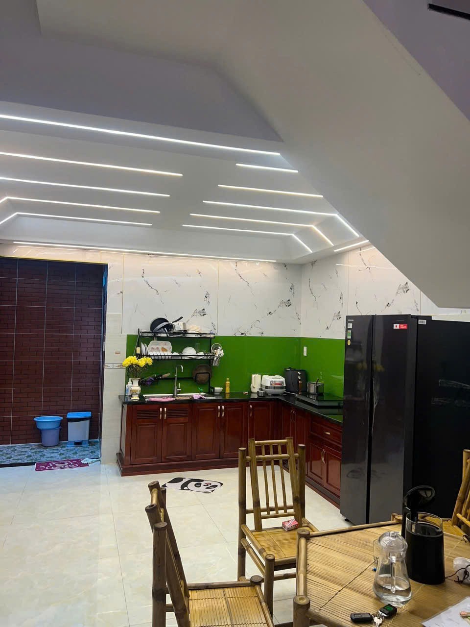 Nhà Đẹp Diện Tích Khủng 1 Trệt 3 Lầu Quận 12 - Vị Trí Đắc Địa