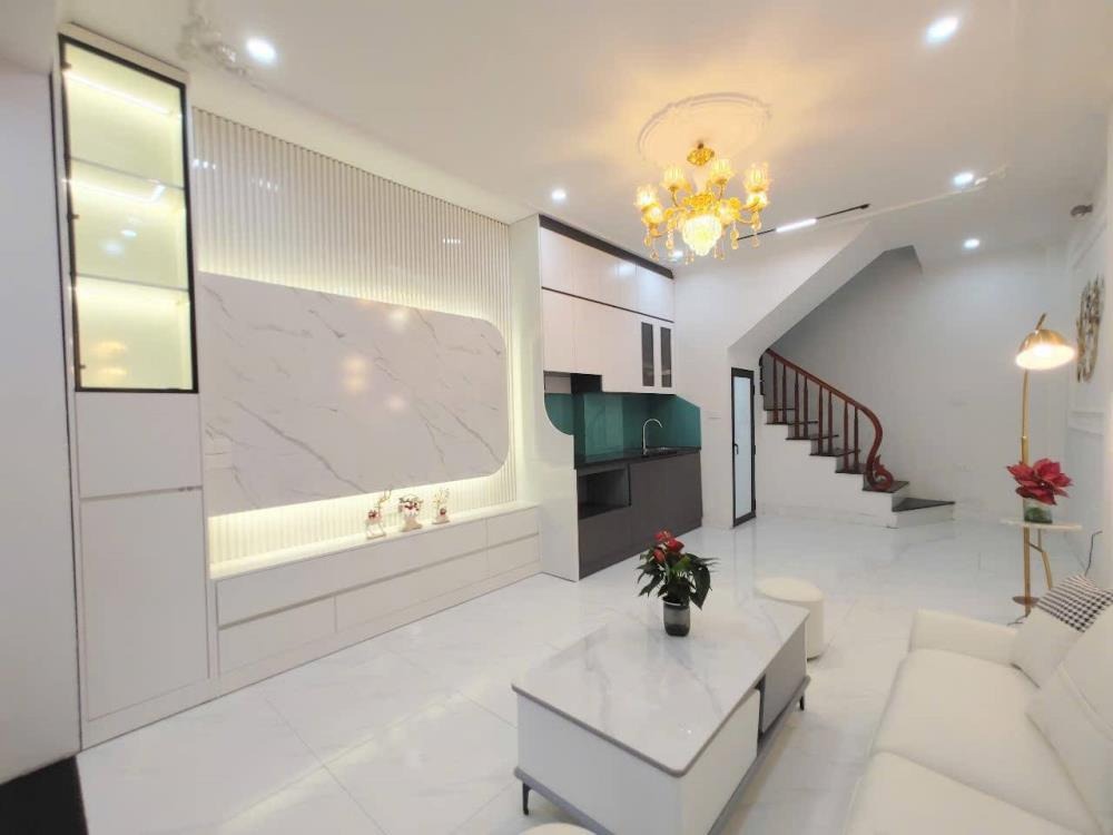 Siêu phẩm 5 tỷ - Nhà mới 4 tầng, mặt ngõ ô tô, trung tâm La Phù Hoài Đức