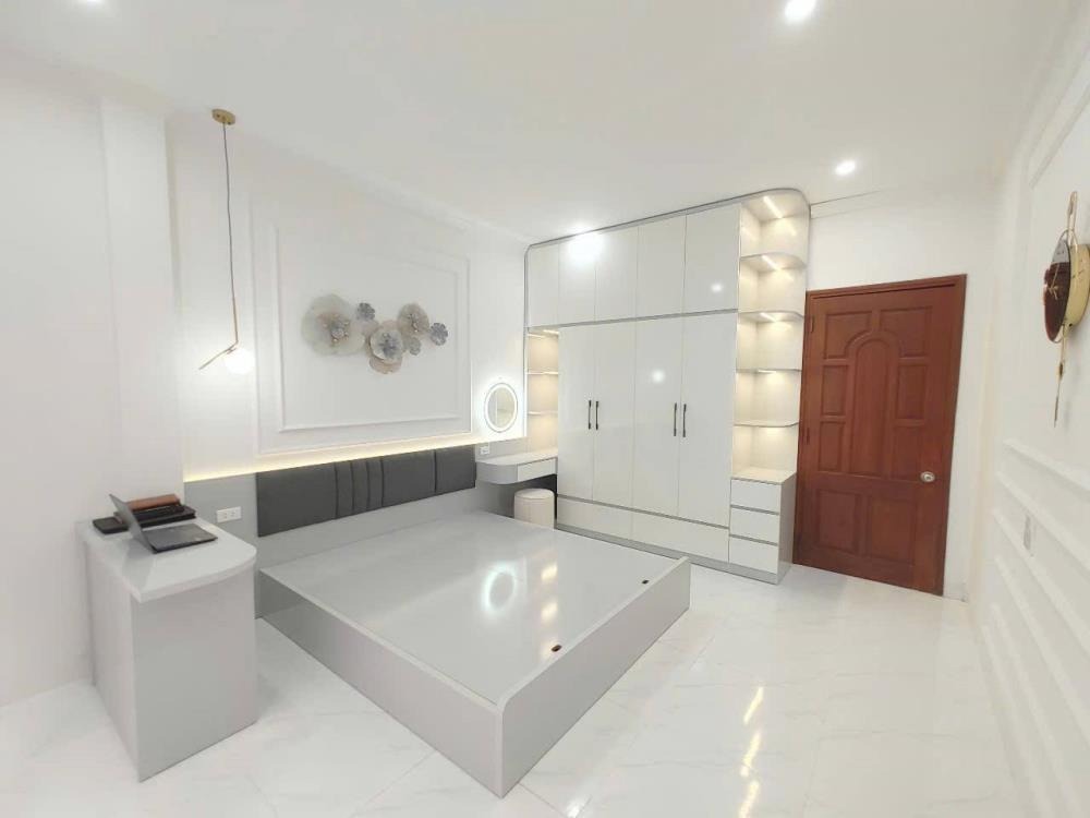 Siêu phẩm 5 tỷ - Nhà mới 4 tầng, mặt ngõ ô tô, trung tâm La Phù Hoài Đức