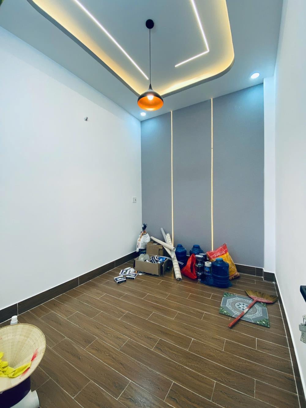 Bán nhà Hóc Môn Sổ Hồng Riêng - Giá 1.7 Tỷ - Vị Trí Đắc Lộc