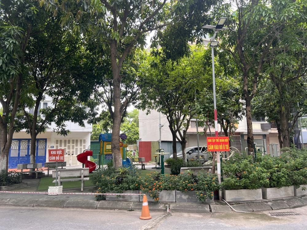 Bán nhà Lạc Long Quân - Tây Hồ: 72m² - 5 Tầng - 33 Tỷ - Vị Trí Vàng