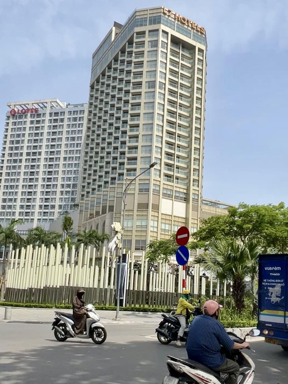 Bán Đất Lạc Long Quân, Tây Hồ - 142.4m², Giá 45 Tỷ - Vị Trí Đắc Địa