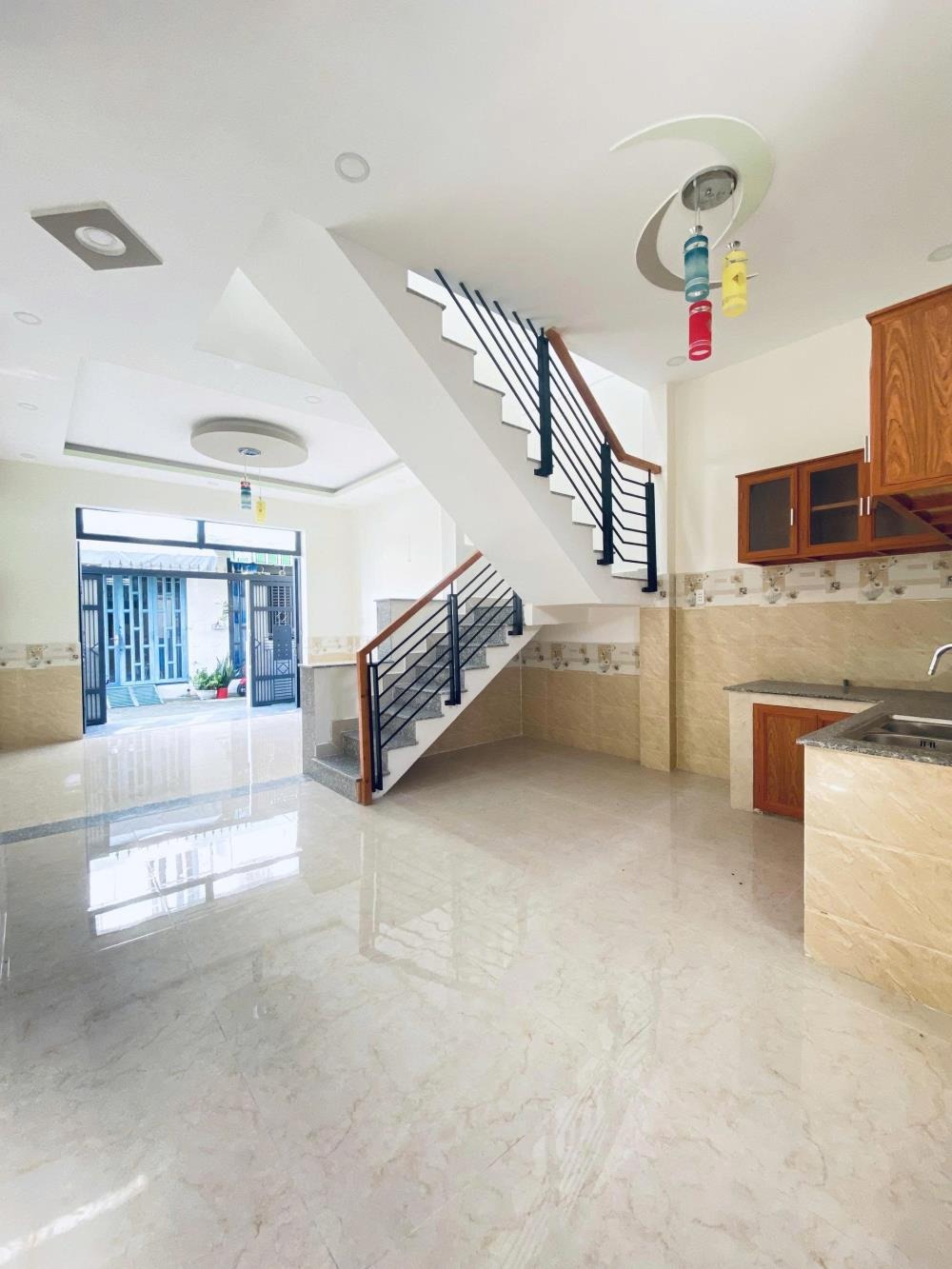 Bán Nhà Hóc Môn Giá Rẻ 945tr - Sổ Hồng Riêng, 1 Trệt 1 Lầu