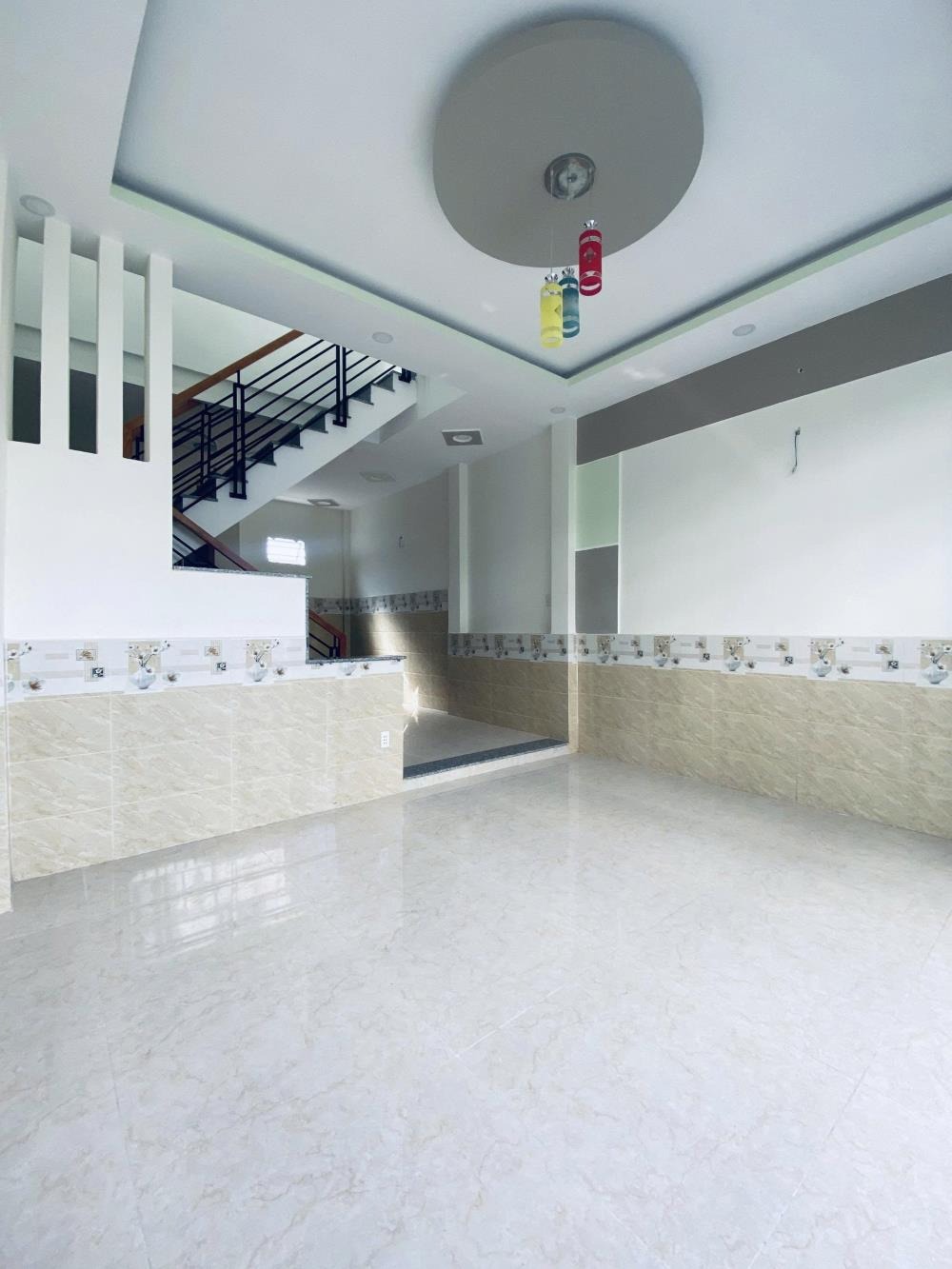 Bán Nhà Hóc Môn Giá Rẻ 945tr - Sổ Hồng Riêng, 1 Trệt 1 Lầu