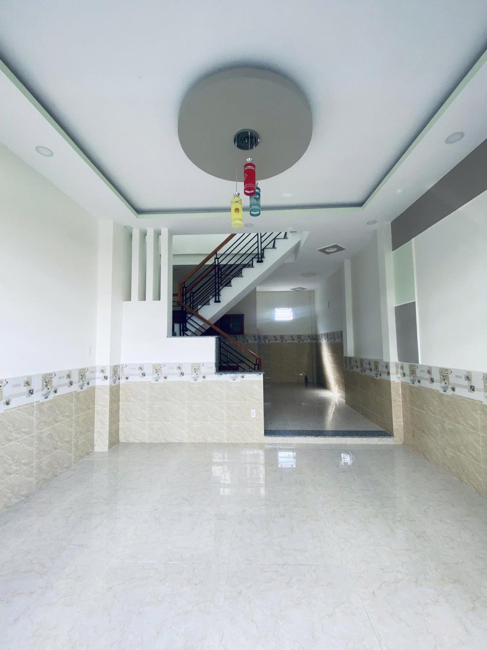 Bán Nhà Hóc Môn Giá Rẻ 945tr - Sổ Hồng Riêng, 1 Trệt 1 Lầu