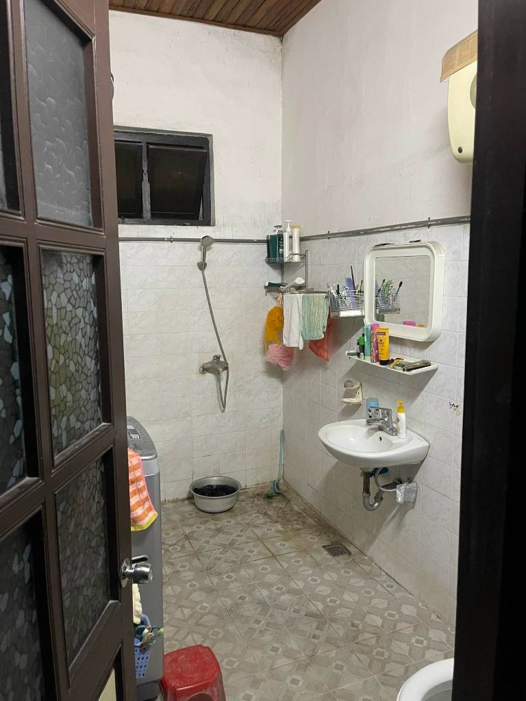 Bán nhà mặt phố Âu Cơ - 2 mặt thoáng, ô tô tránh, giá tốt