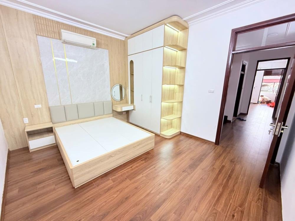 Bán Nhà Di Ái, Hoài Đức: 70m², 6 Tầng, Mặt Tiền 4.7m, Ô Tô Vào Nhà