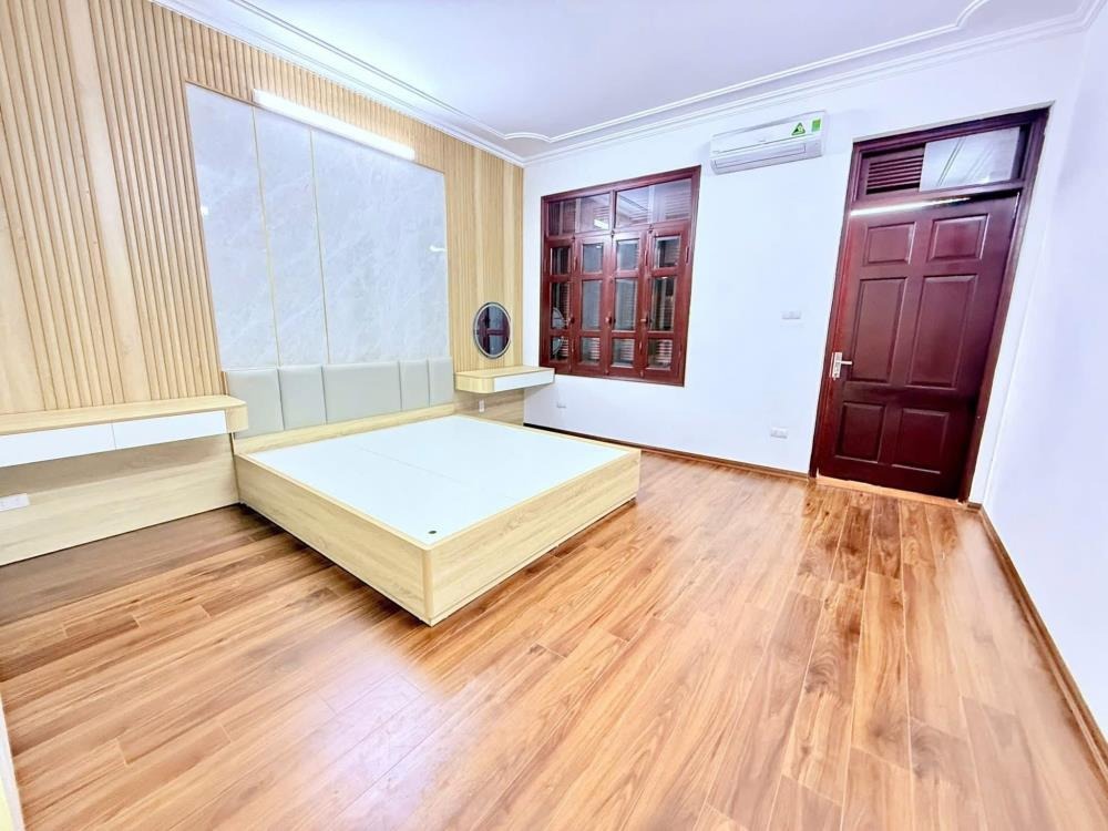 Bán Nhà Di Ái, Hoài Đức: 70m², 6 Tầng, Mặt Tiền 4.7m, Ô Tô Vào Nhà