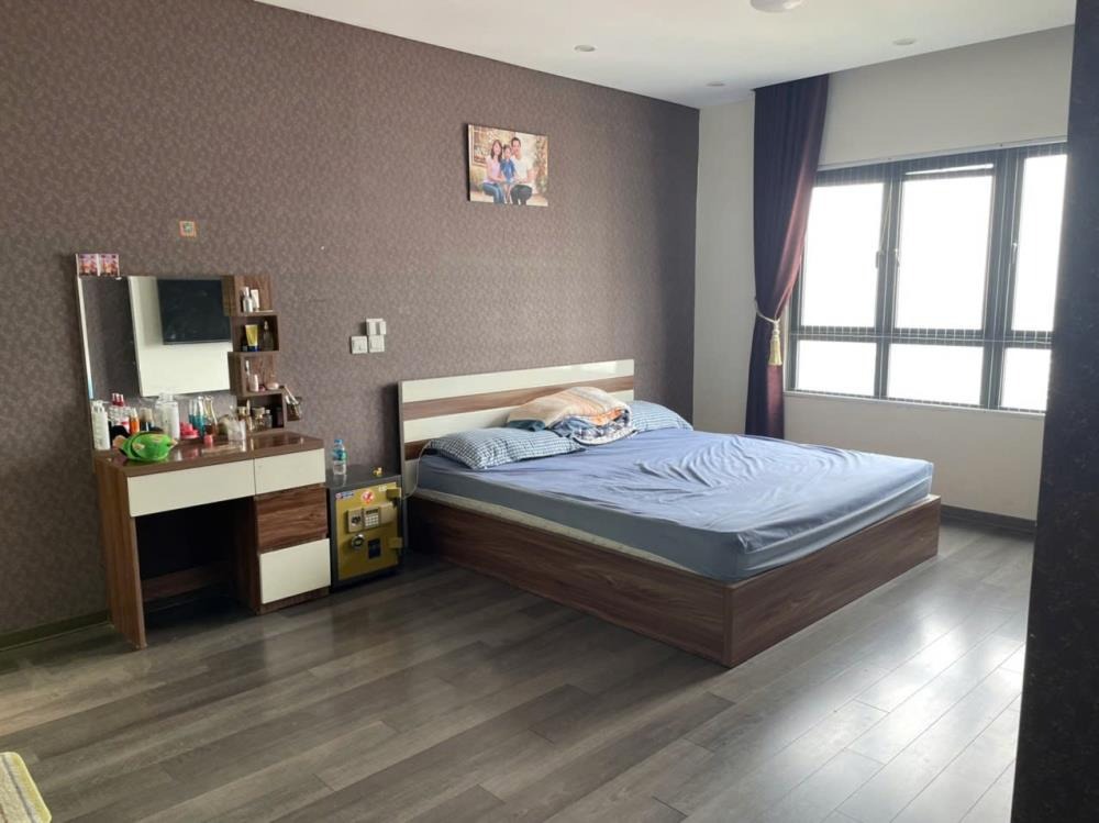 Bán Gấp Căn Hộ Mulberry Lane: 2PN, 114m², Giá Tốt 6.7x Tỷ