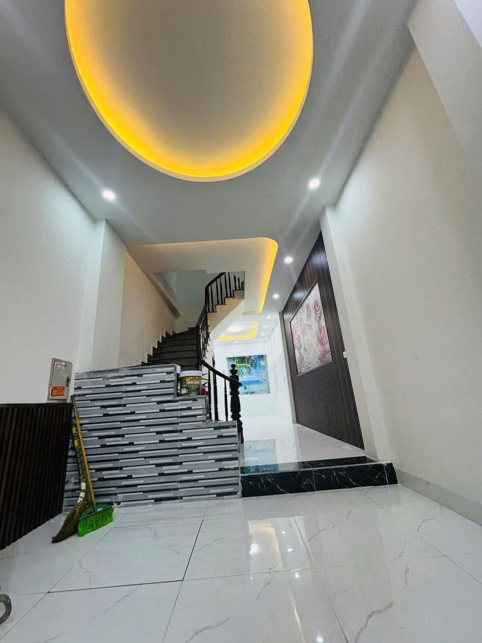 Bán nhà riêng 35m² Phúc Diễn, Nam Từ Liêm - 7.3 tỷ - Vị trí đẹp, ô tô vào