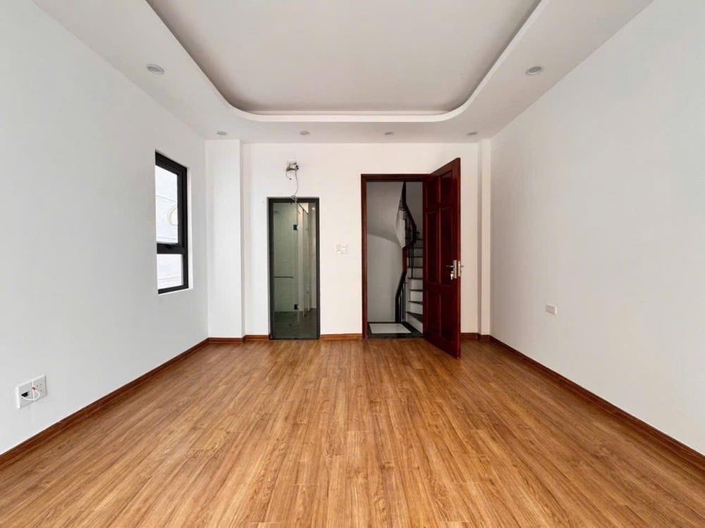 Trung Tâm Phạm Văn Đồng - Nhà Mới Xây, Lô Góc 2 Mặt Thoáng, Ô Tô Đỗ Cửa