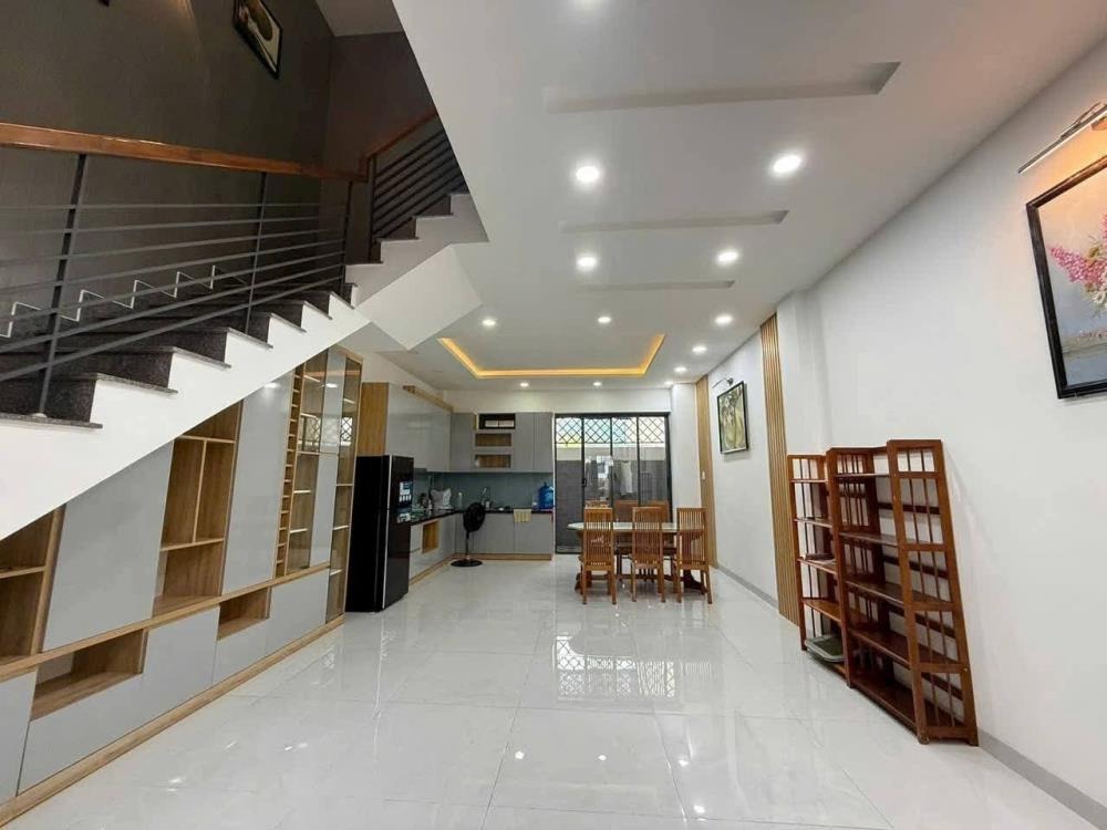 🏡 Nhà Phú Đô Nam Từ Liêm - Giá 7.9 tỷ, 43m², Mặt Tiền 3.3m
