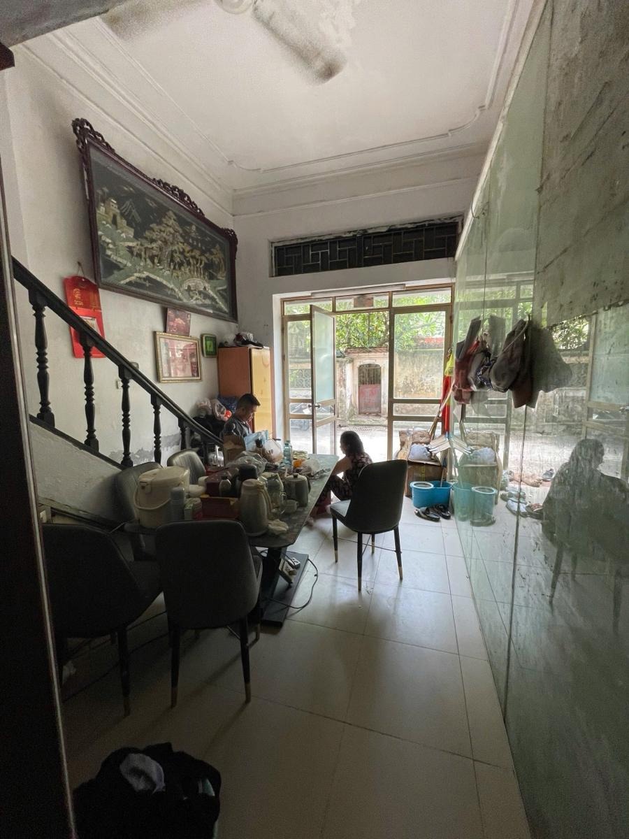 Bán nhà mặt tiền Nguyễn Văn Huyên, Cầu Giấy: Vị trí đẹp, tiềm năng kinh doanh