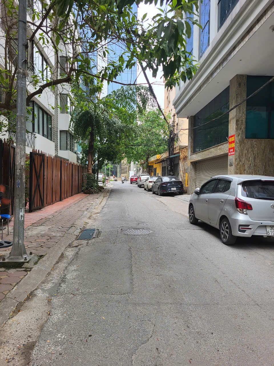 Bán nhà phân lô Hoàng Cầu - Ô Chợ Dừa - 130m2 - Mặt tiền 8m - Giá 47 tỷ