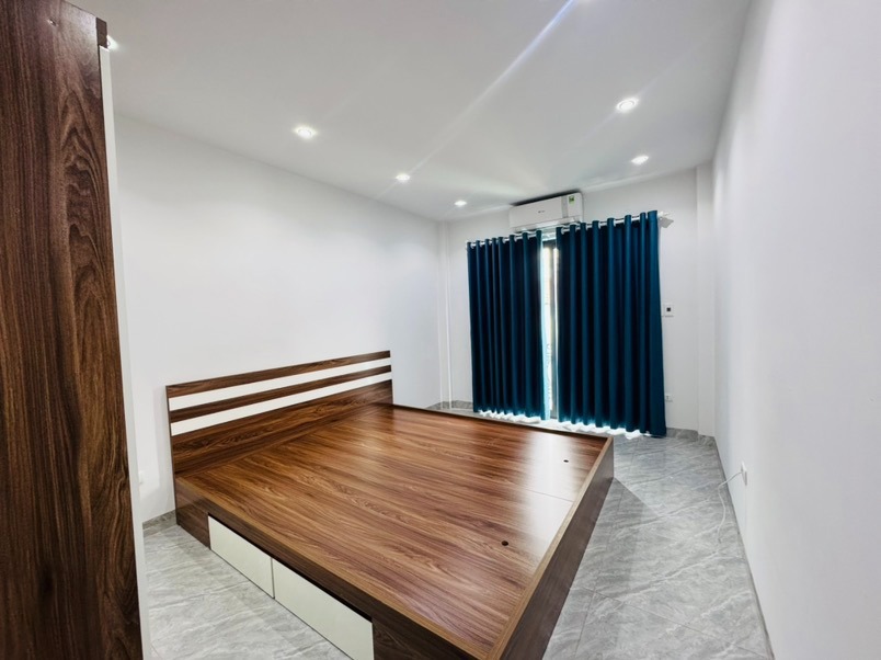 Bán Nhà 4 Tầng Bắc Từ Liêm: 30m2 - Giá 5.9 Tỷ - Full Nội Thất
