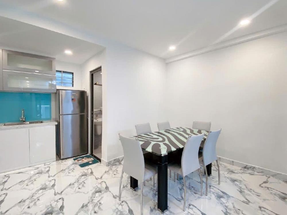 Bán nhà 40m2 Nguyễn Trọng Tuyển, 3 Tầng, Full Nội Thất, Giá Tốt