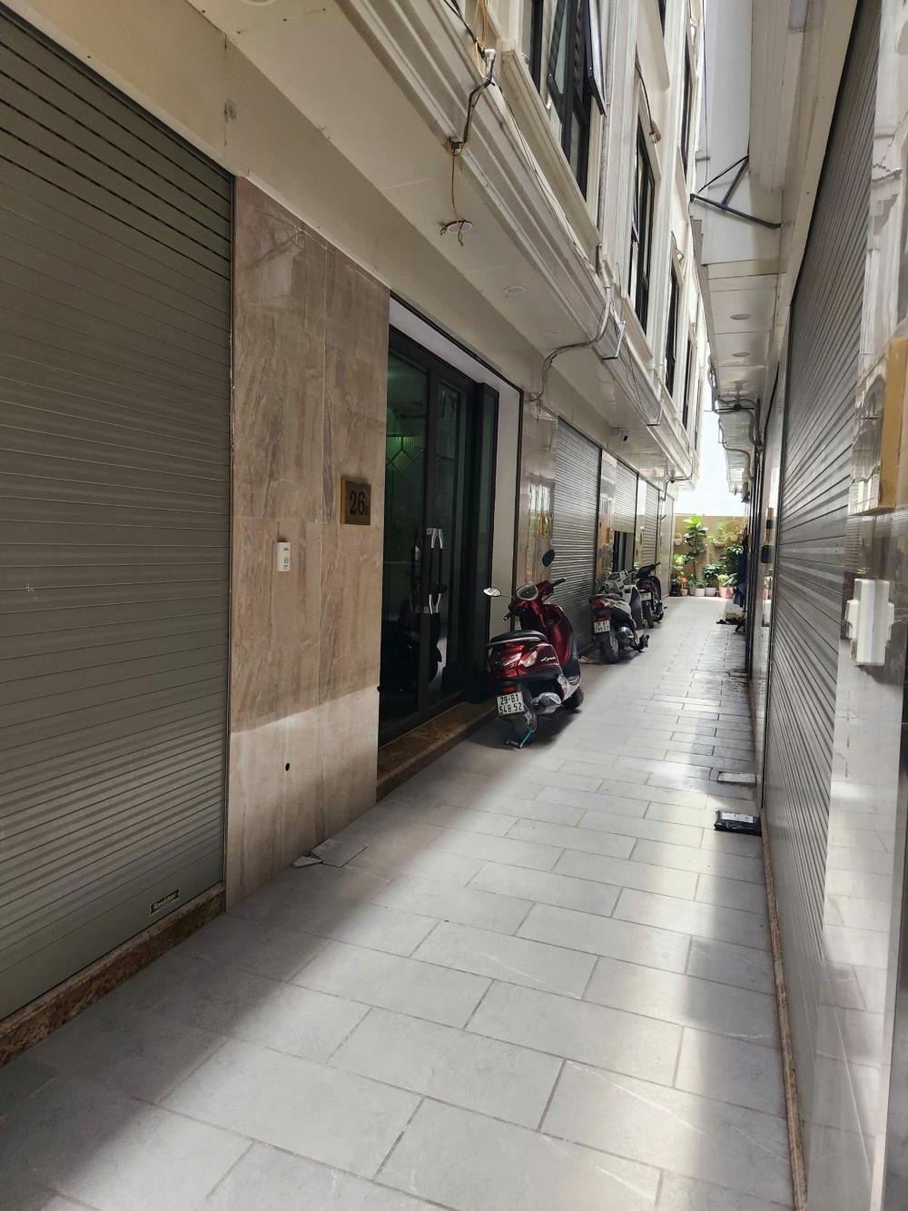 Bán nhà đẹp Đội Cấn: Ngõ ô tô, 5 tầng, đang cho thuê 20tr/tháng