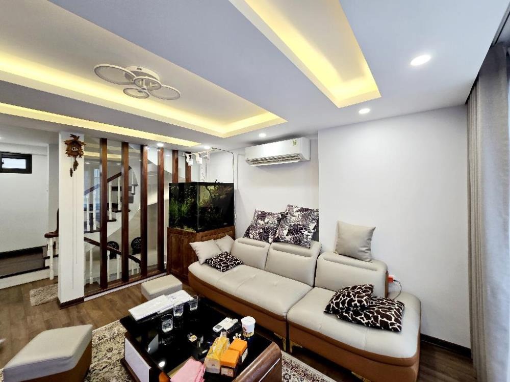 Nhà Phố Trần Khát Chân - Vị Trí Đắc Địa - 50m2 - 4 Tầng - Gần Hồ Hoàn Kiếm