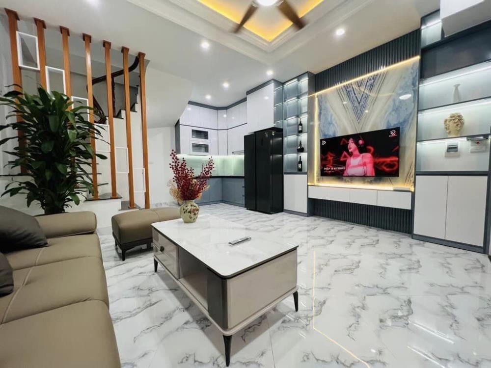 Nhà Phố Lê Duẩn - Giá 8 tỷ - 54m2 x 4 Tầng - Vị Trí Đắc Địa