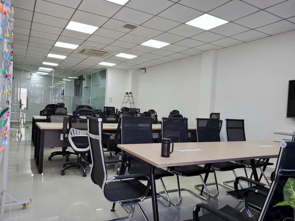 Bán nhà mặt tiền Hai Bà Trưng, Quận 1 - 4.5x18m, 5 Tầng, 32 Tỷ