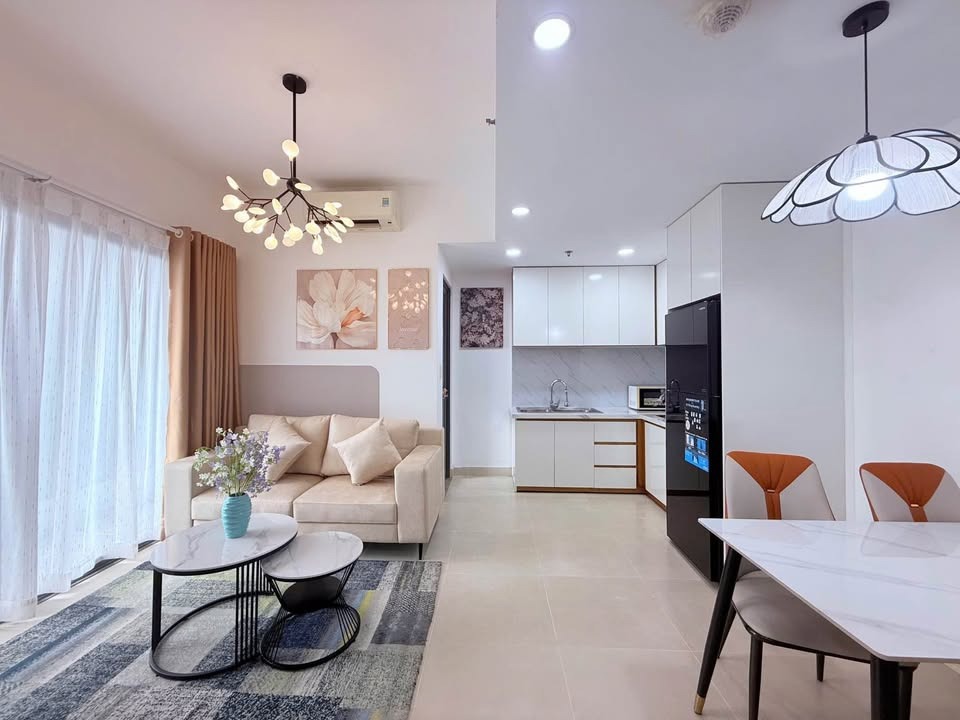 Căn Hộ 2PN View Hồ Bơi, Full Nội Thất - Giá Tốt Nhất