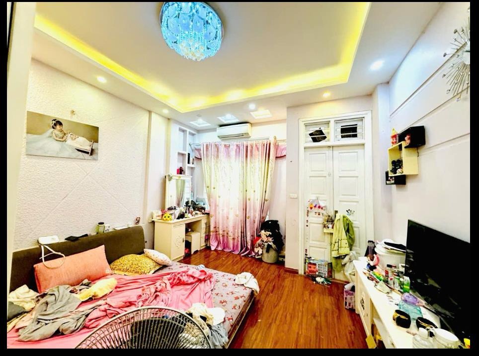 Nhà 5 Tầng Đẹp Gần Trường Chinh - Full Nội Thất - Sổ Vuông