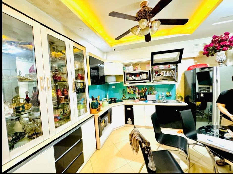 Nhà 5 Tầng Đẹp Gần Trường Chinh - Full Nội Thất - Sổ Vuông