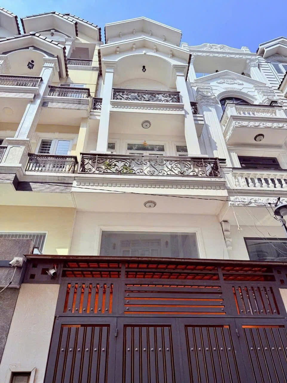 Siêu phẩm phân lô VIP Gò Vấp: Nhà 4 lầu, HXH, Full Nội Thất - Giá 8.9 Tỷ