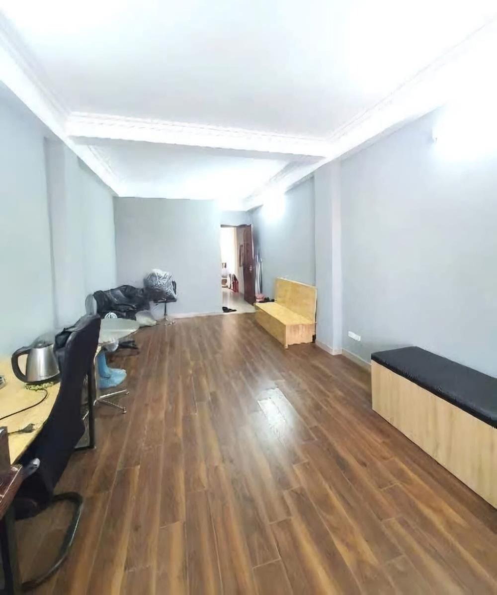 Bán nhà mặt phố Đông Các, Đống Đa: 75m2, 8 tầng, MT 4m - Giá 34.5 tỷ