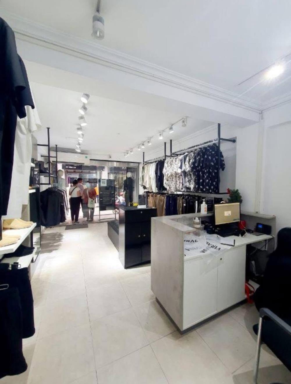 Bán nhà mặt phố Đông Các, Đống Đa: 75m2, 8 tầng, MT 4m - Giá 34.5 tỷ