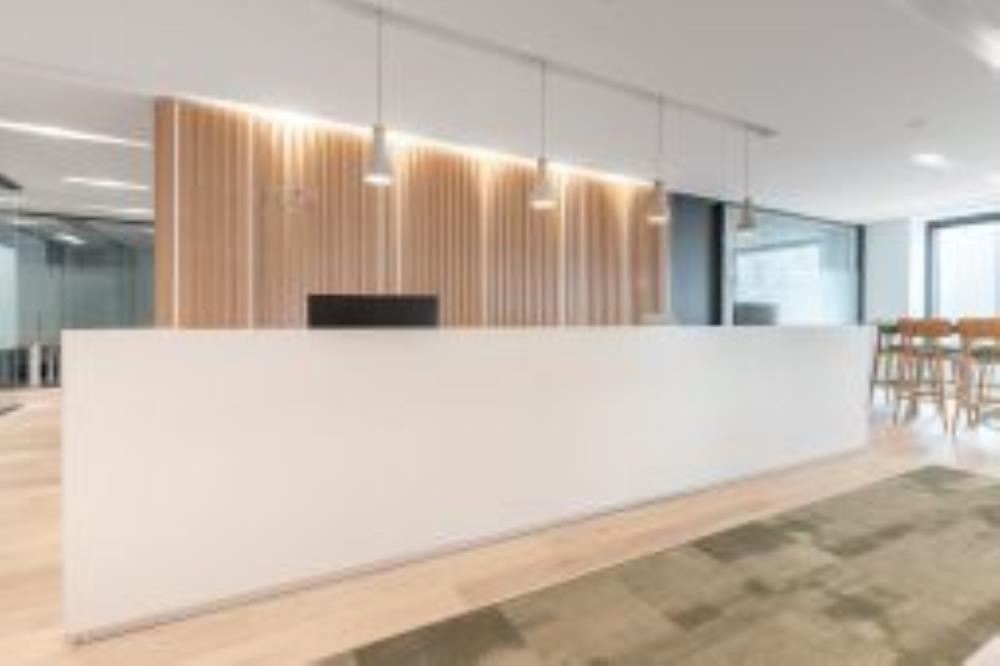 Làm Việc Linh Hoạt tại Regus Udic N04: Văn Phòng Hiện Đại, Giá Tốt