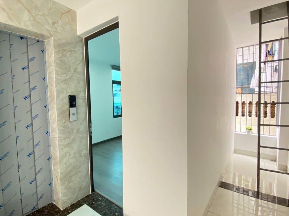 Nhà phố 5 tầng, thang máy, trung tâm Thanh Xuân - Giá 7.9 tỷ