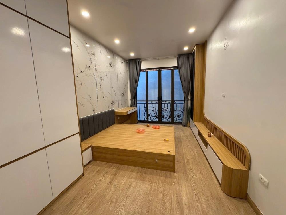 Nhà Ngõ 260 Cầu Giấy - 7.5 tỷ - Ô Tô 10m - Vị Trí Vàng