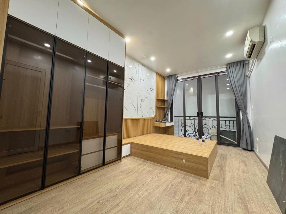 Nhà Ngõ 260 Cầu Giấy - 7.5 tỷ - Ô Tô 10m - Vị Trí Vàng