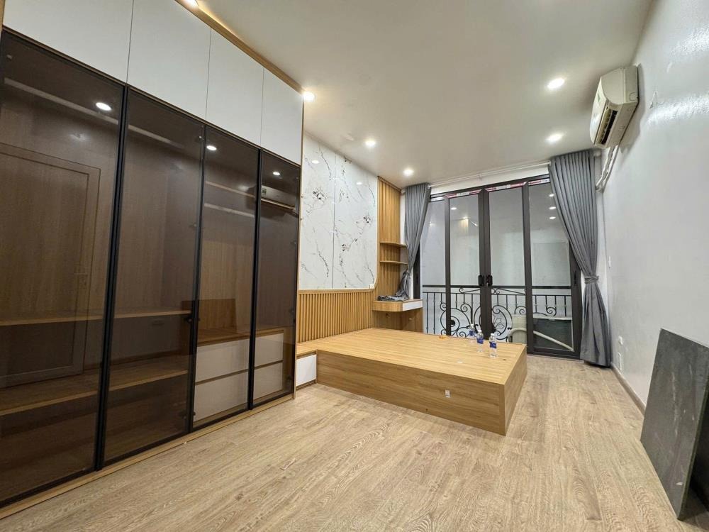 Nhà Ngõ 260 Cầu Giấy - 7.5 tỷ - Ô Tô 10m - Vị Trí Vàng