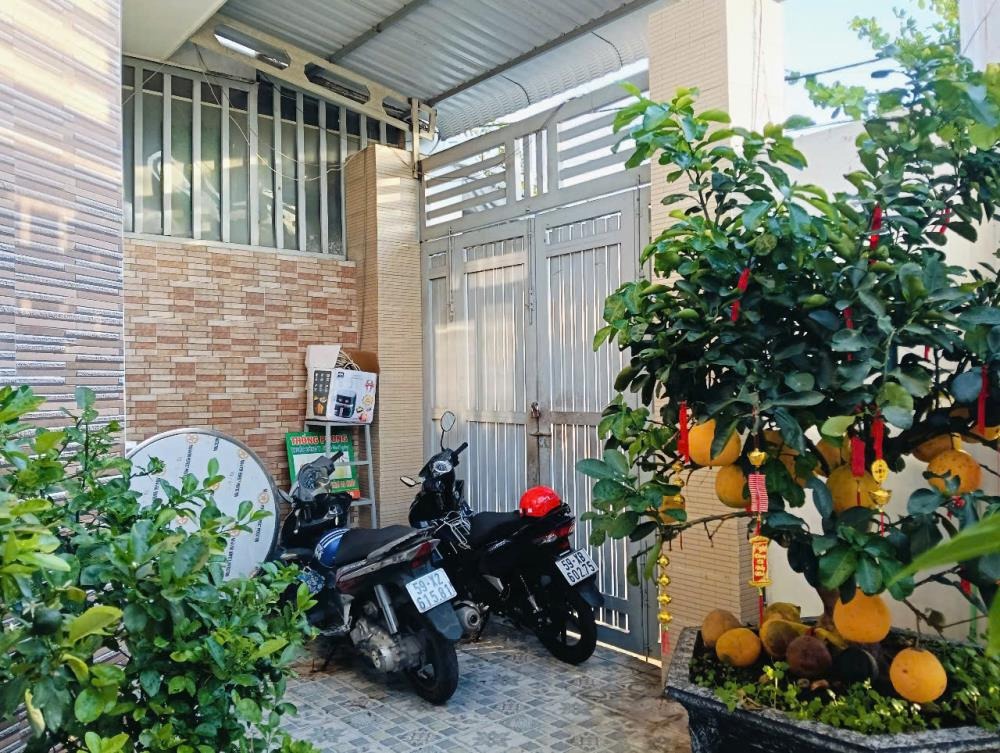 Chính chủ bán nhà góc 2 mặt tiền Thủ Đức, TP.HCM - Giá 6.3 tỷ