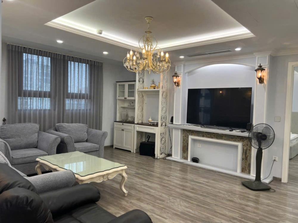 Cho Thuê Căn Hộ Cao Cấp 3PN - Tân Hoàng Minh, Hoàng Cầu | 27.5tr/th